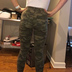 American Eagle high rise army paneled jegging